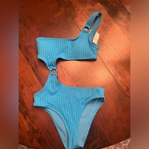 Aeri bathing suit